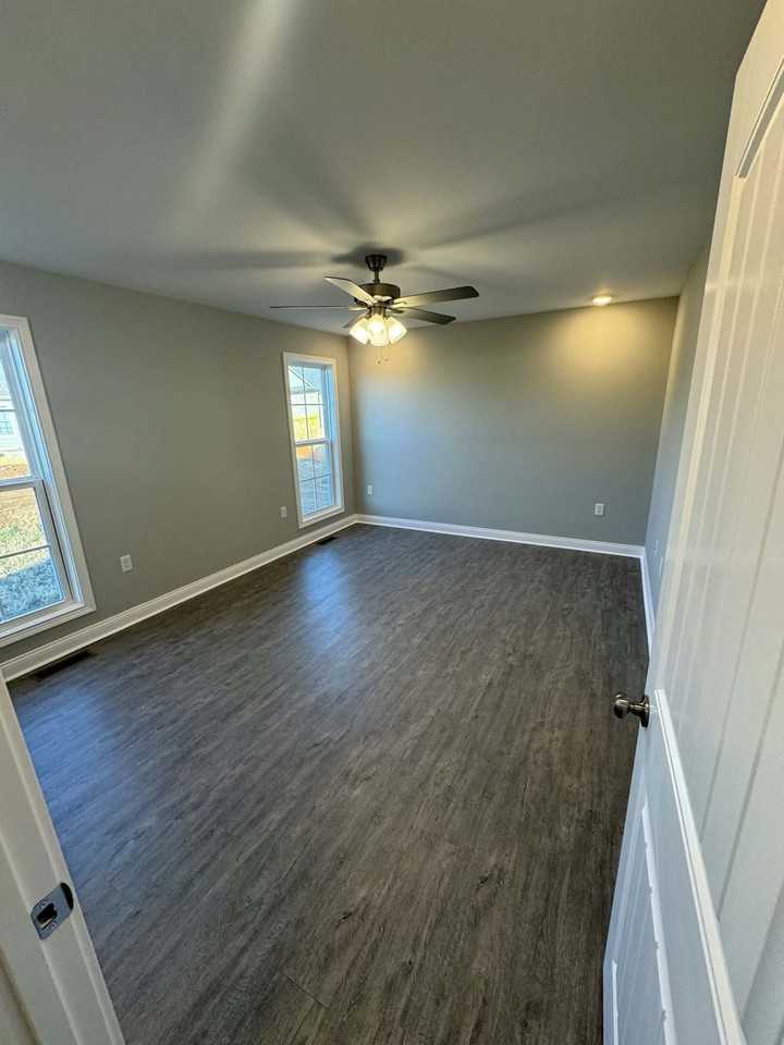 3234 Clover Field Ct - Photo 7 of 11