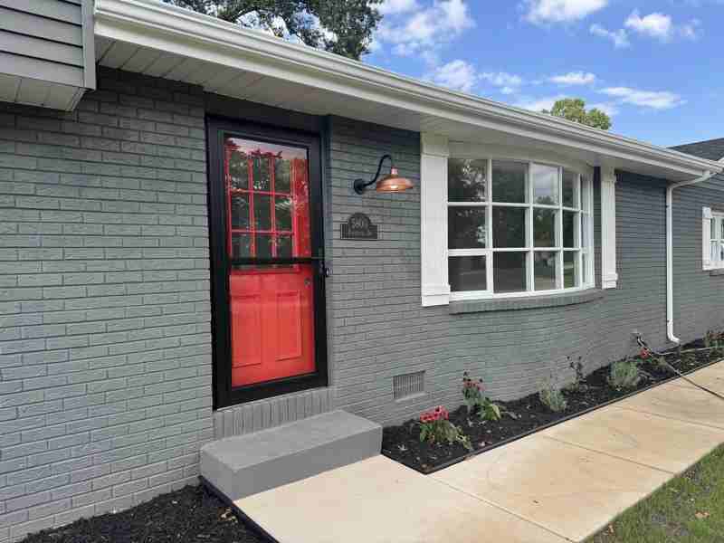 5800 Ponderosa Dr - Photo 4 of 43