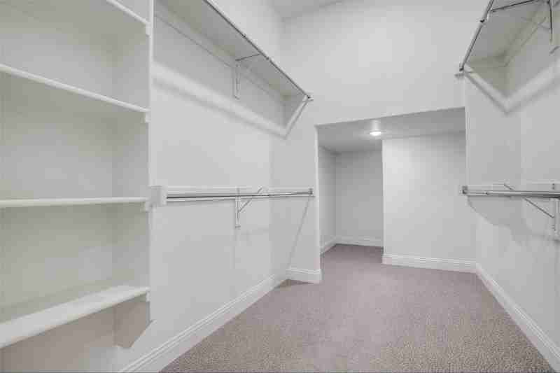 4184 Curtiss Dr - Photo 4 of 12