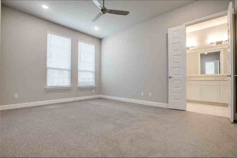 4184 Curtiss Dr - Photo 7 of 12