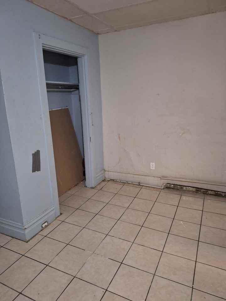 316 N 2nd St #2 - Photo 4 of 4