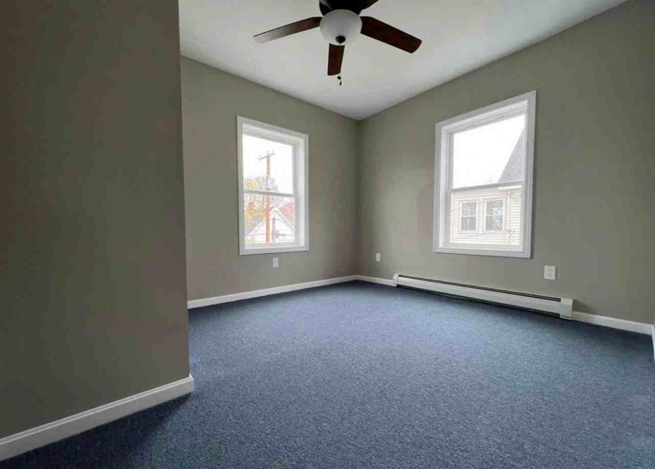 48 Spring St - Photo 2 of 6