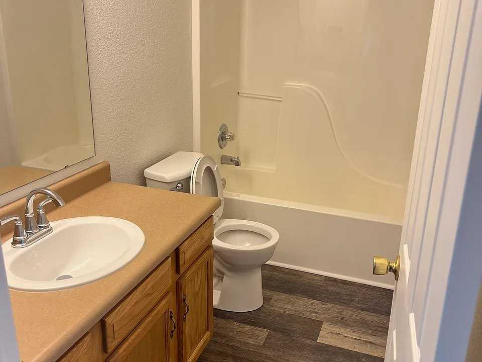 2192 Rolling Hill Ct - Photo 5 of 12