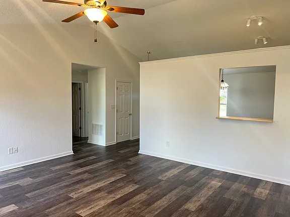 2192 Rolling Hill Ct - Photo 6 of 12