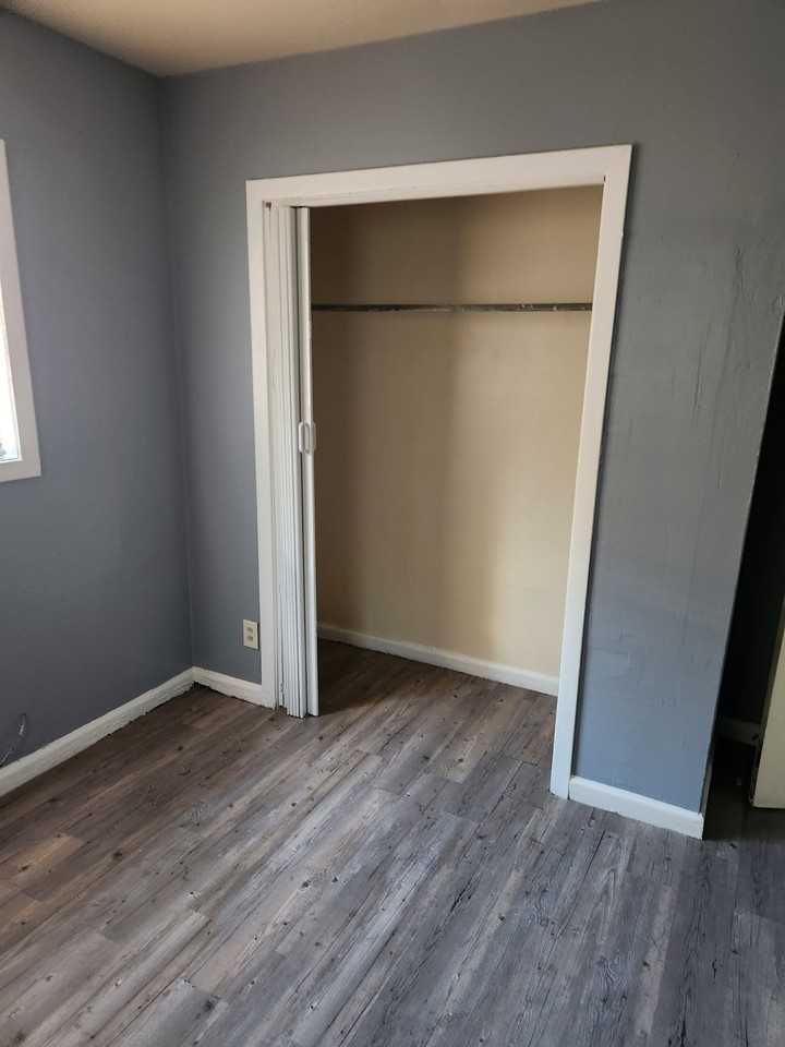 4402 Waters Pl - Photo 6 of 7