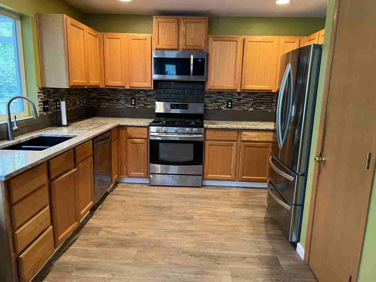 4805 147th Pl Se - Photo 7 of 20