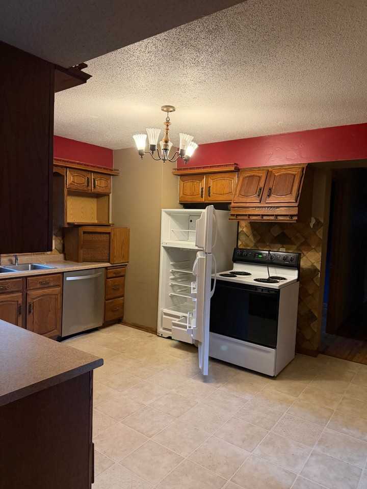 713 13th Ave #M1 - Photo 3 of 10