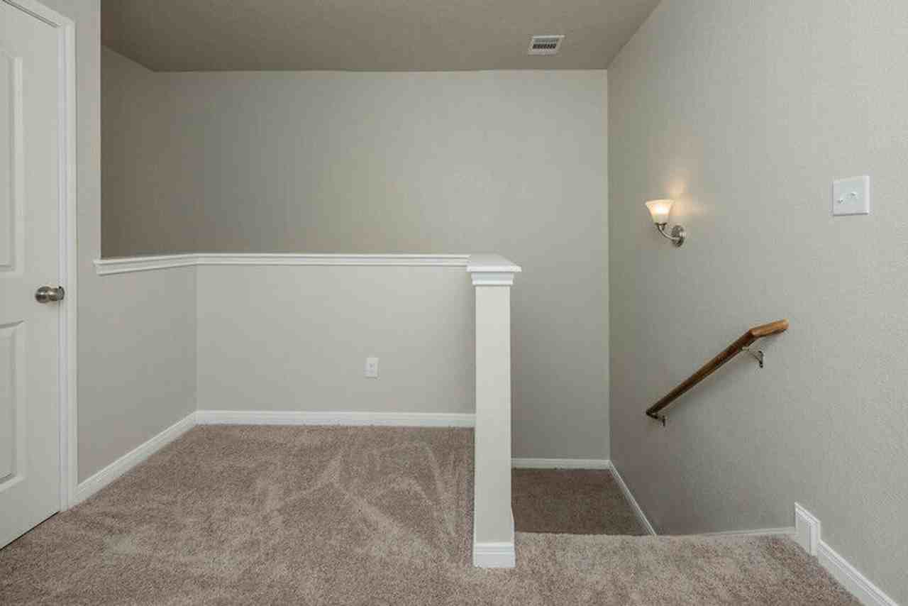 4089 Cross Park Dr #211 - Photo 6 of 17