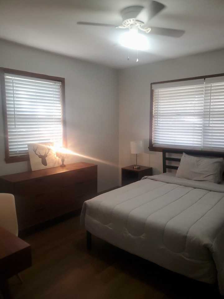 1215 E Elm St #203 - Photo 4 of 7