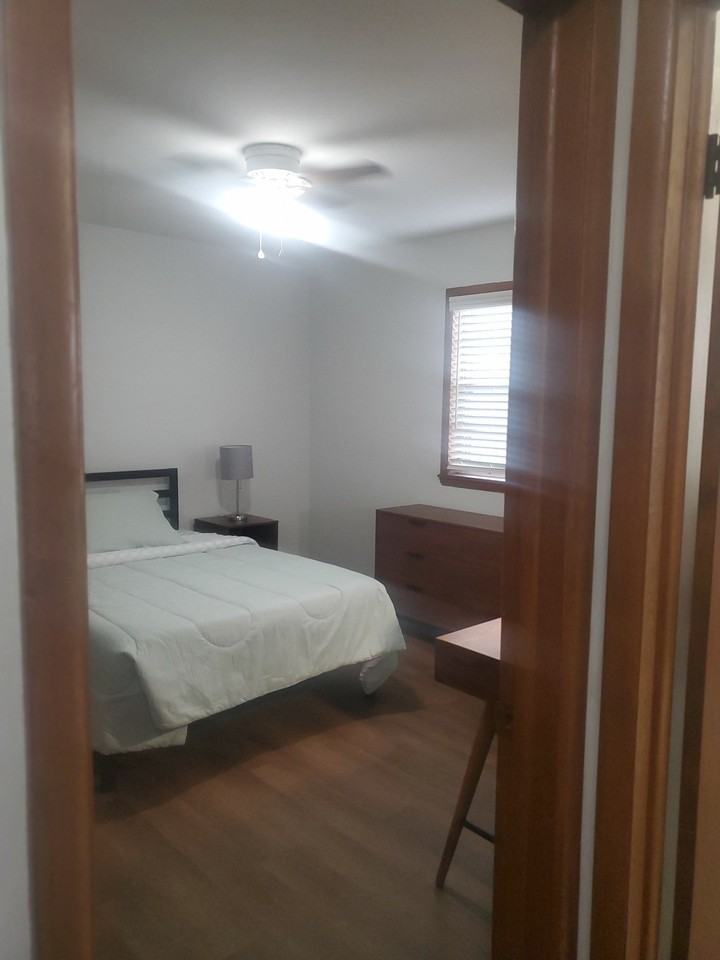 1215 E Elm St #203 - Photo 6 of 7