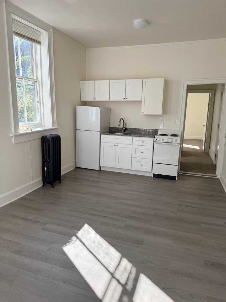83 Main St #2C - Photo 3 of 7