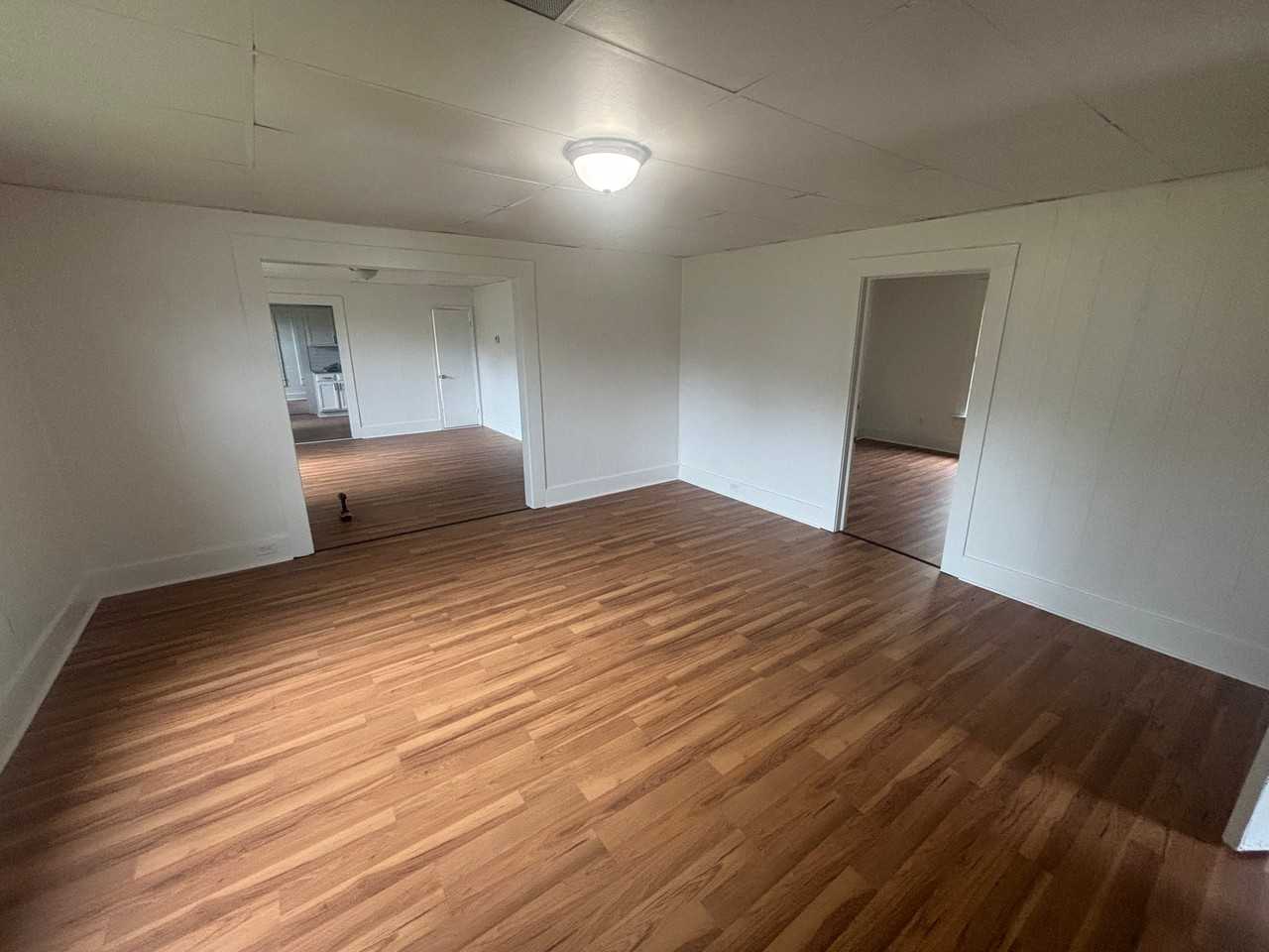 2805 34th Ave N - Photo 3 of 12