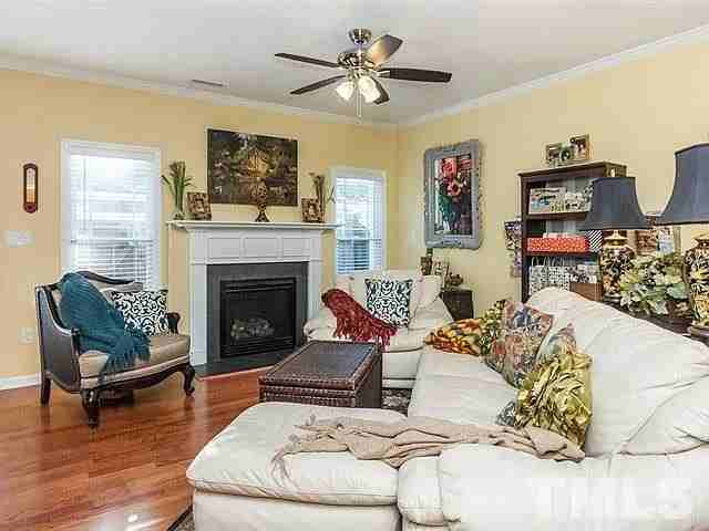 1047 Mica Lamp Ct - Photo 6 of 10