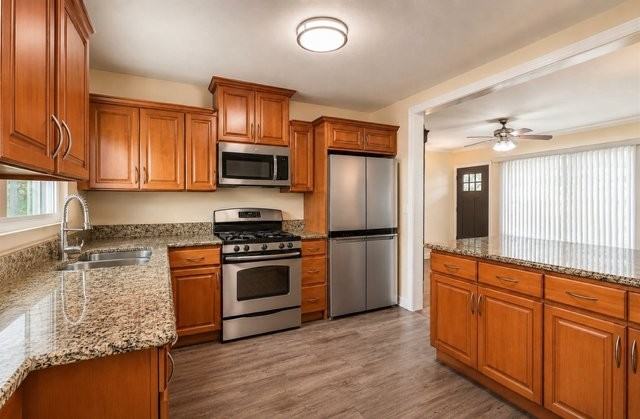 5439 Bonfair Ave - Photo 3 of 14
