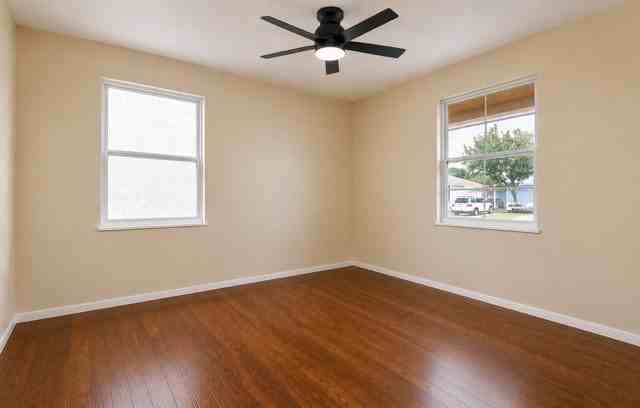 5439 Bonfair Ave - Photo 6 of 14