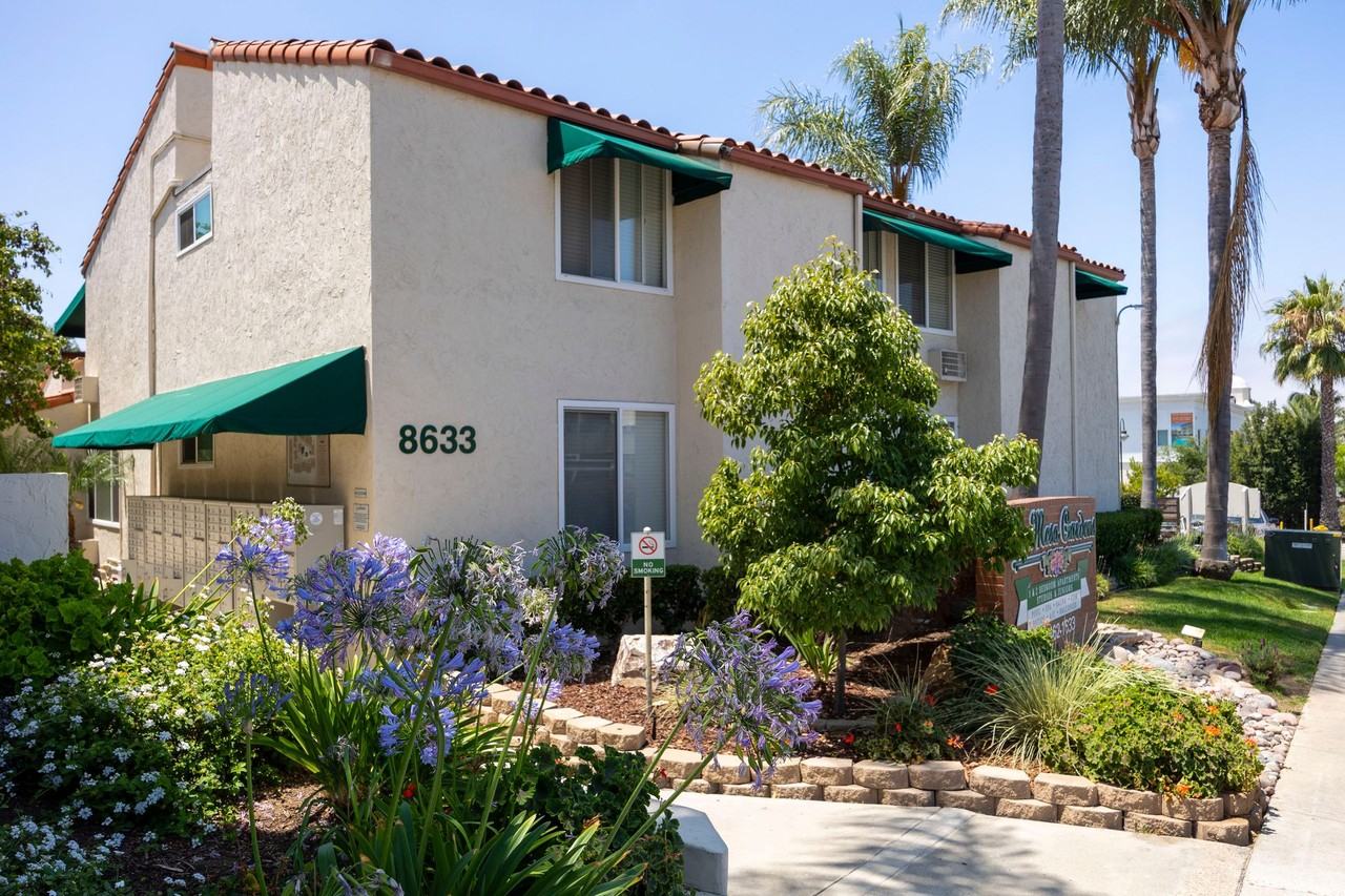 La Mesa Gardens - Photo 2 of 33