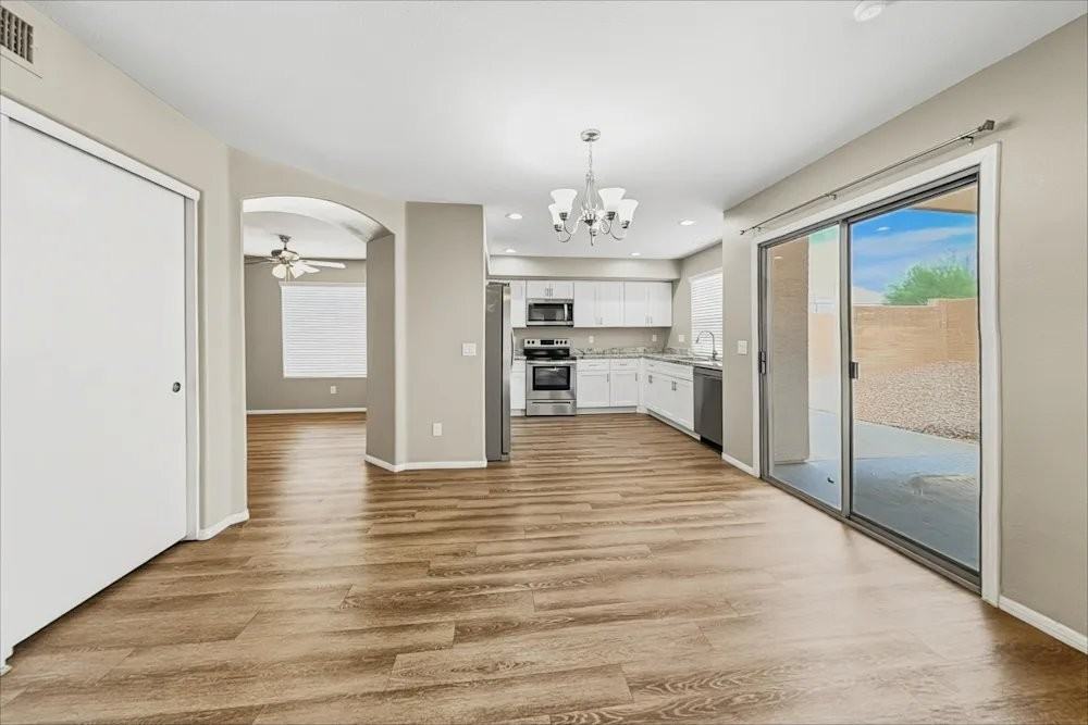 12655 W Orange Dr - Photo 3 of 15
