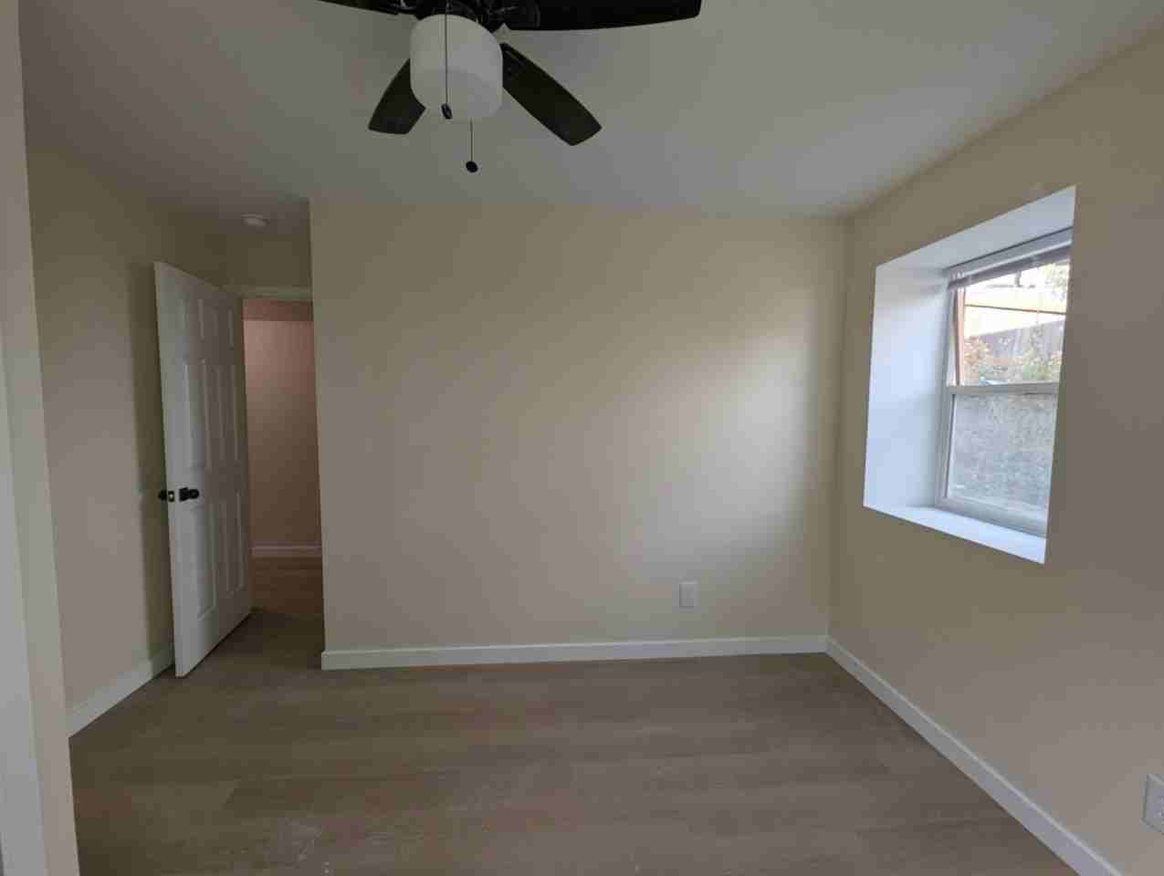 6319 S Eddy Ct - Photo 5 of 7