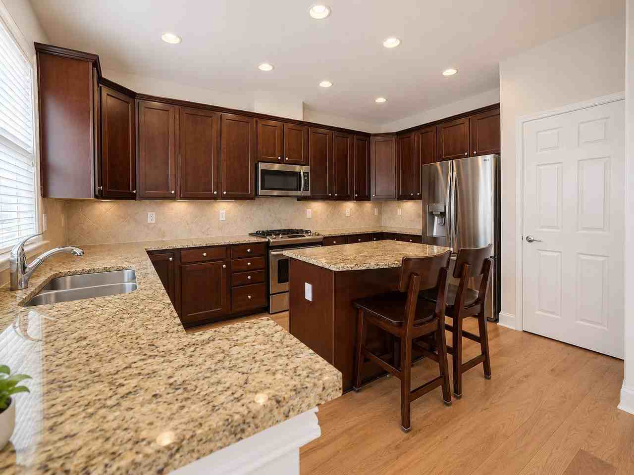 5008 Ridgemont Walk Se - Photo 3 of 17