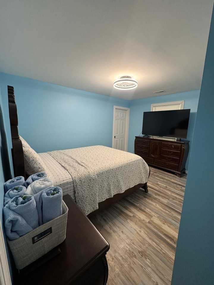 1932 W 64th St - Photo 5 of 15