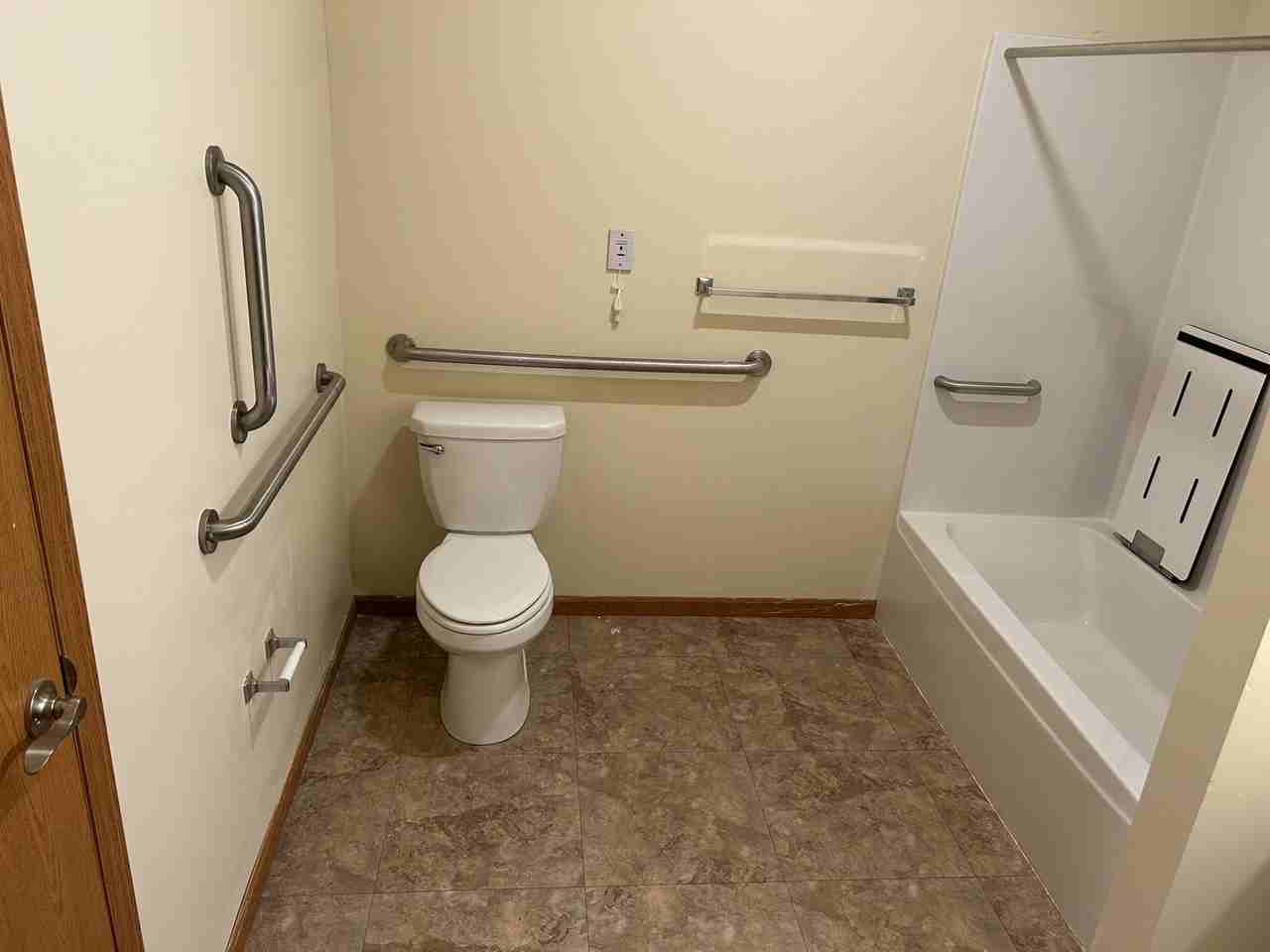 711 Beechurst Ave #301 - Photo 3 of 6