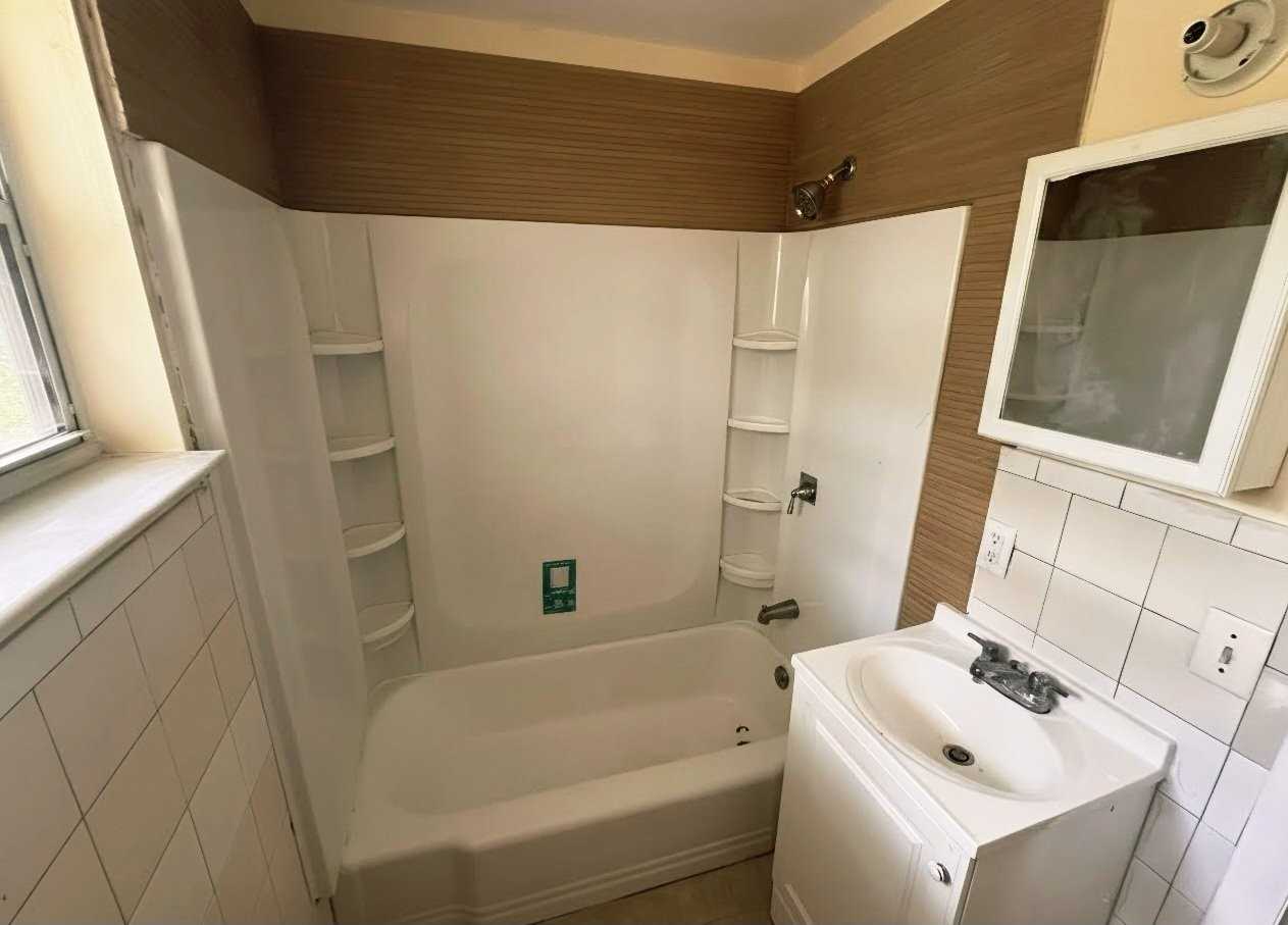 6064 Longchamp Dr - Photo 2 of 18