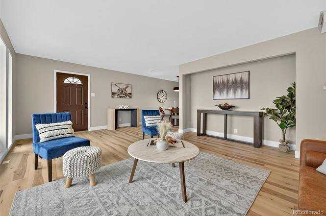 4910 E Missouri Ave - Photo 3 of 10