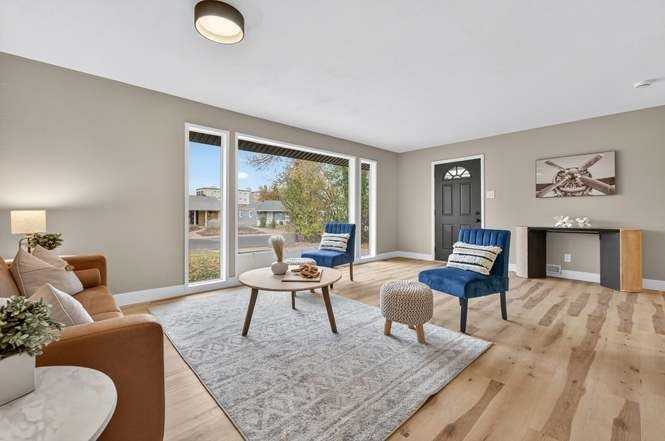 4910 E Missouri Ave - Photo 5 of 10