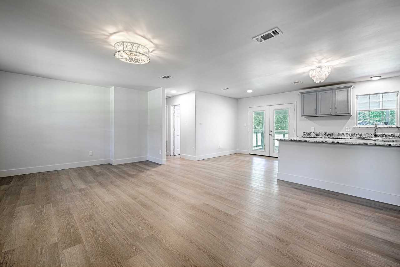 120 Janice Ln - Photo 5 of 20