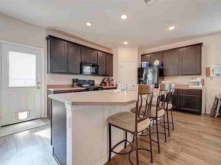 9819 Swindale Ridge Ln - Photo 3 of 15