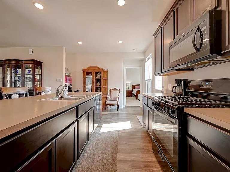 9819 Swindale Ridge Ln - Photo 5 of 15