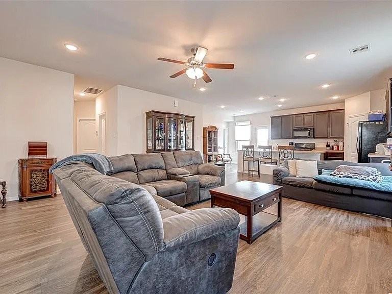 9819 Swindale Ridge Ln - Photo 6 of 15