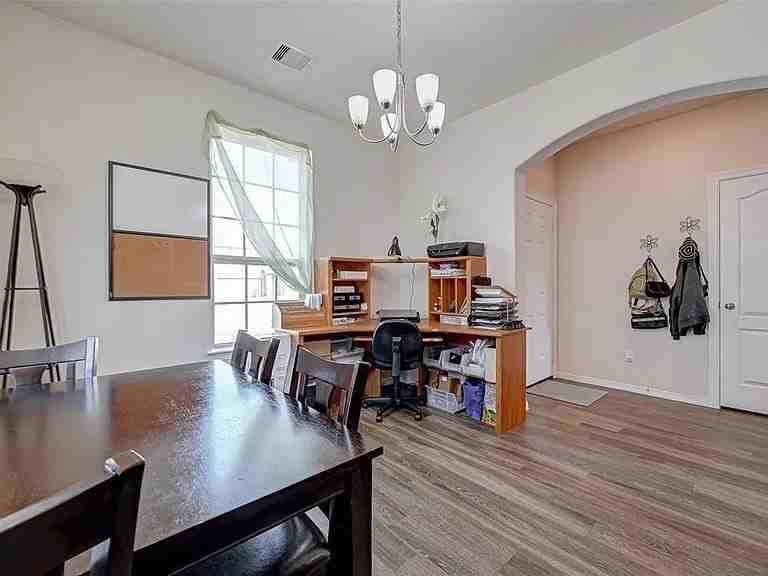9819 Swindale Ridge Ln - Photo 7 of 15