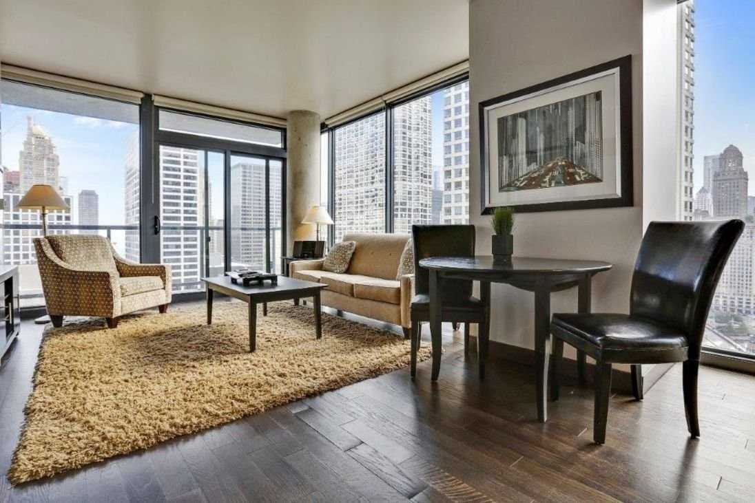 521 N State St - Photo 2 of 16