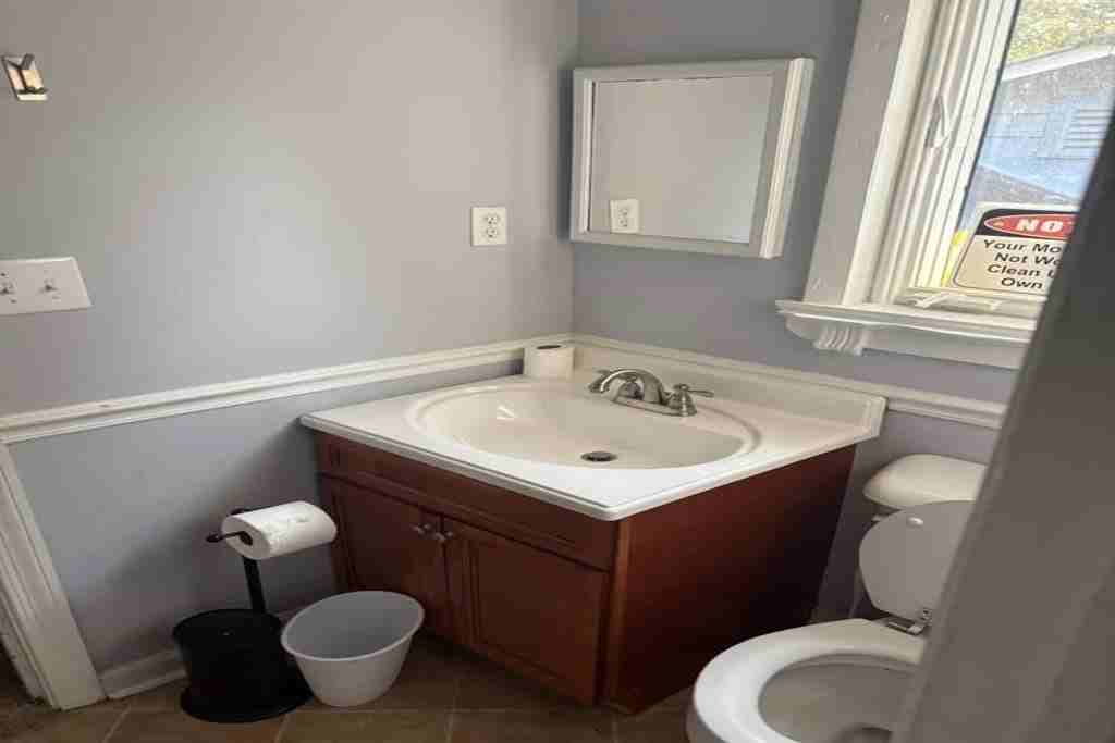 1014 Sailclub Rd - Photo 6 of 17