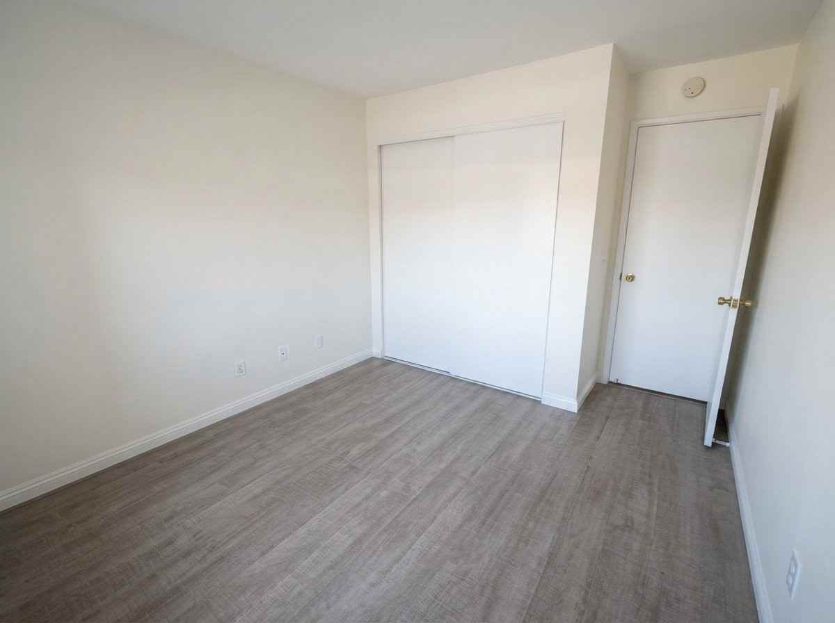 214 Woodland Pkwy #101 - Photo 7 of 19