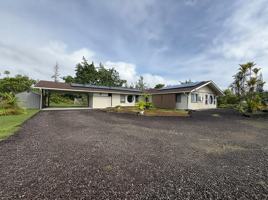 featured image of 15-1672 Beach Rd