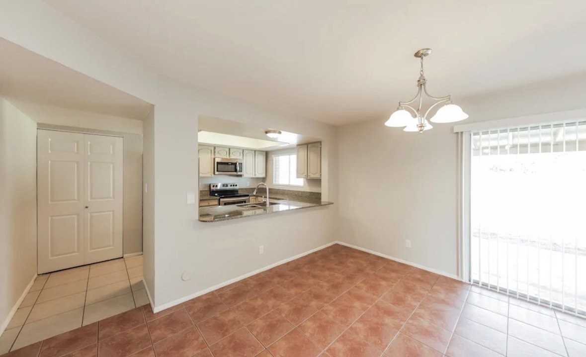 16510 W Jenan Dr - Photo 3 of 6