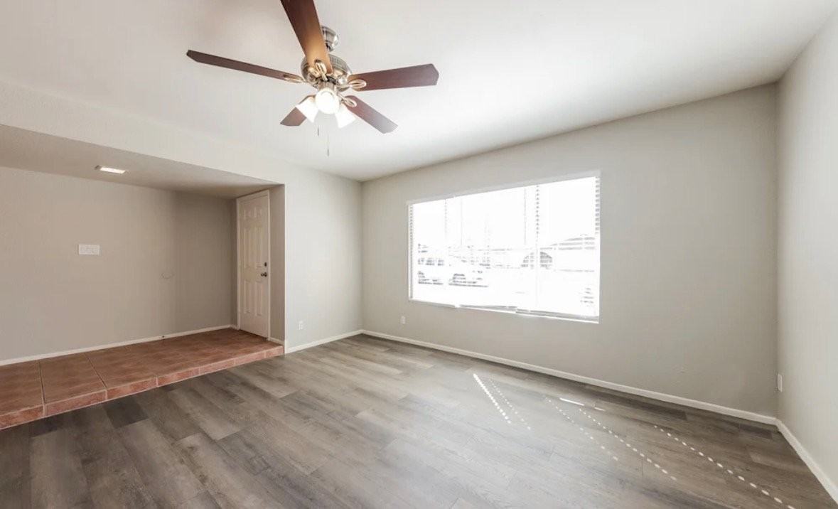 16510 W Jenan Dr - Photo 4 of 6