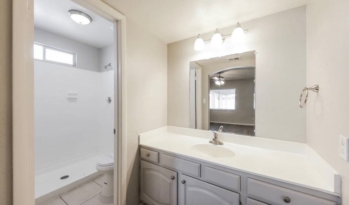 16510 W Jenan Dr - Photo 5 of 6