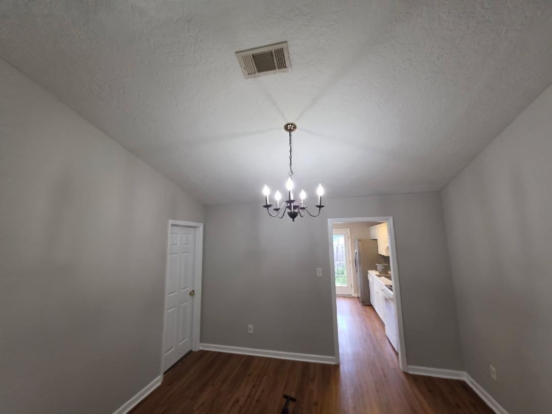 408 Newhaven Ct - Photo 2 of 15