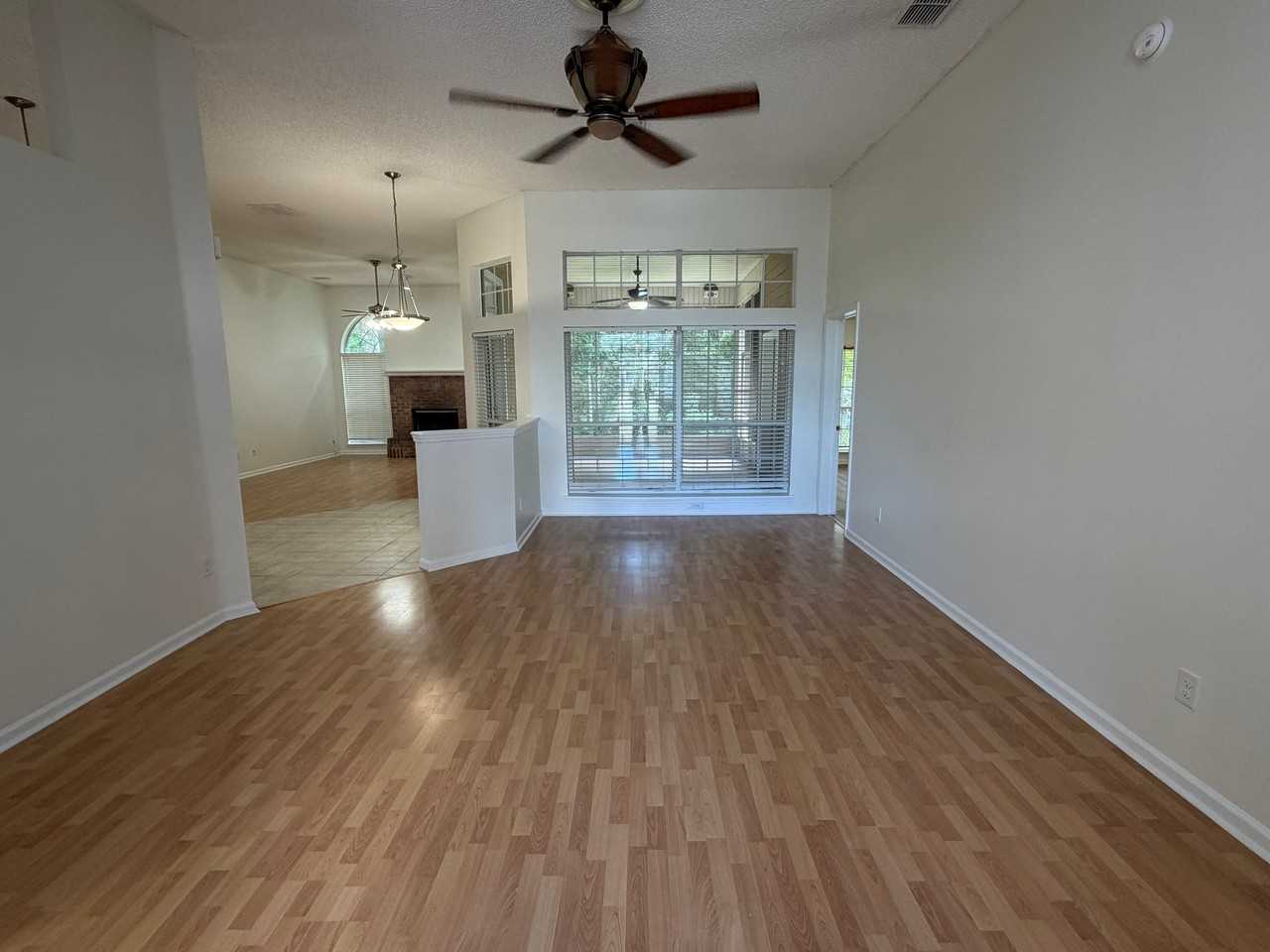13774 Danforth Dr S - Photo 5 of 26