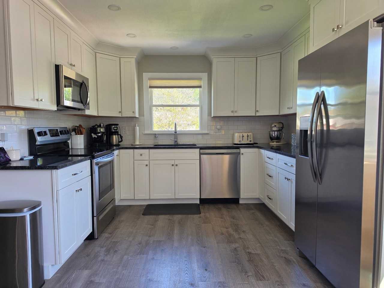 9 Bayberry Dr #A - Photo 2 of 6