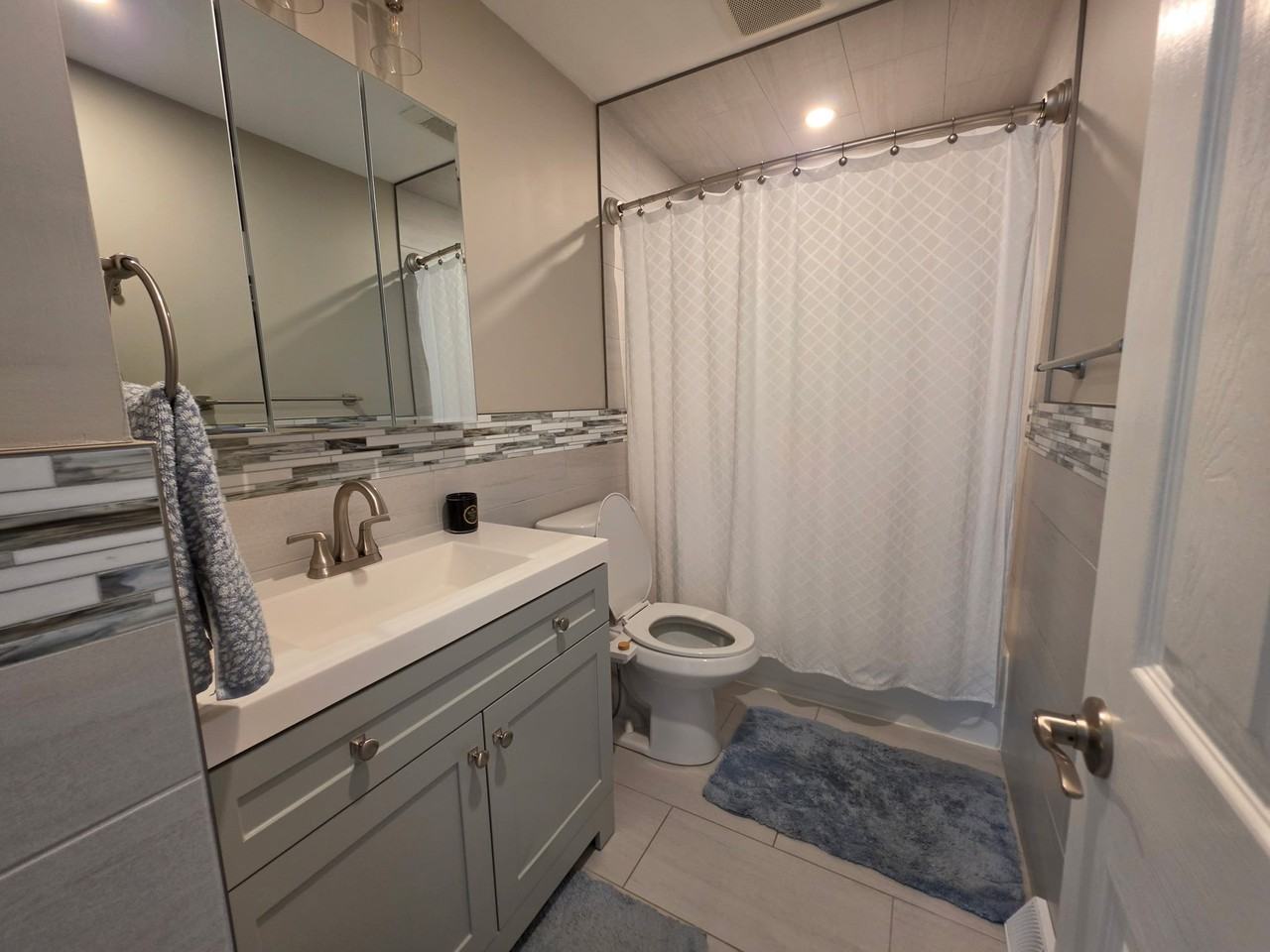 9 Bayberry Dr #A - Photo 3 of 6