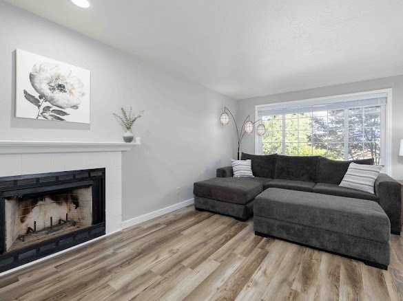1335 Mcleod Rd - Photo 3 of 14