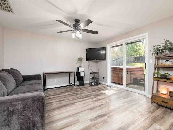 1335 Mcleod Rd - Photo 4 of 14