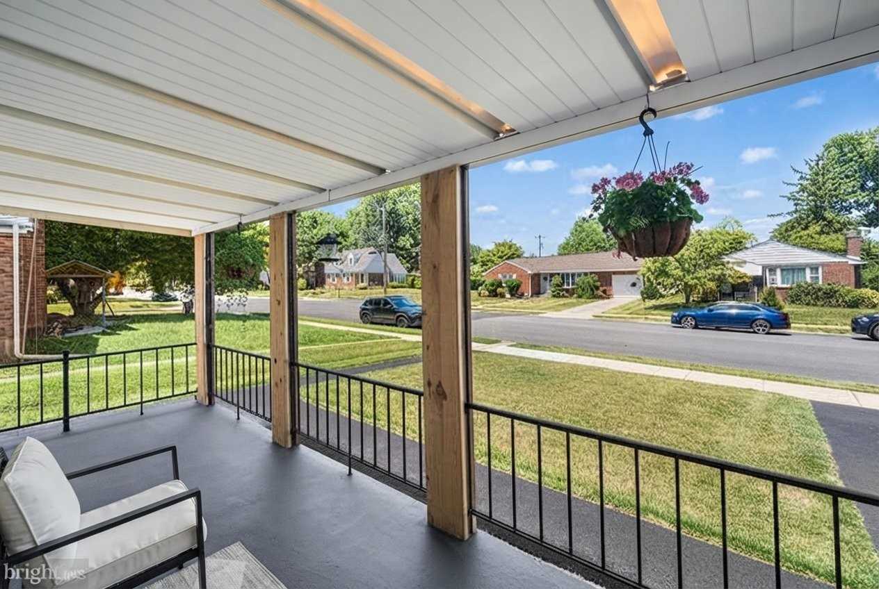 2518 W Elm St - Photo 2 of 18