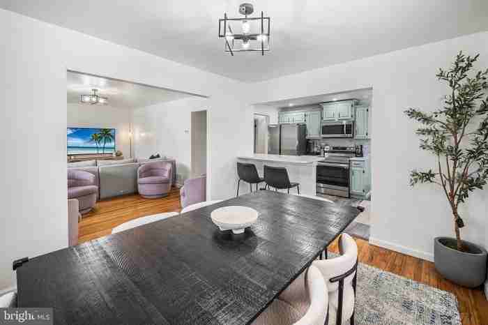 2518 W Elm St - Photo 7 of 18