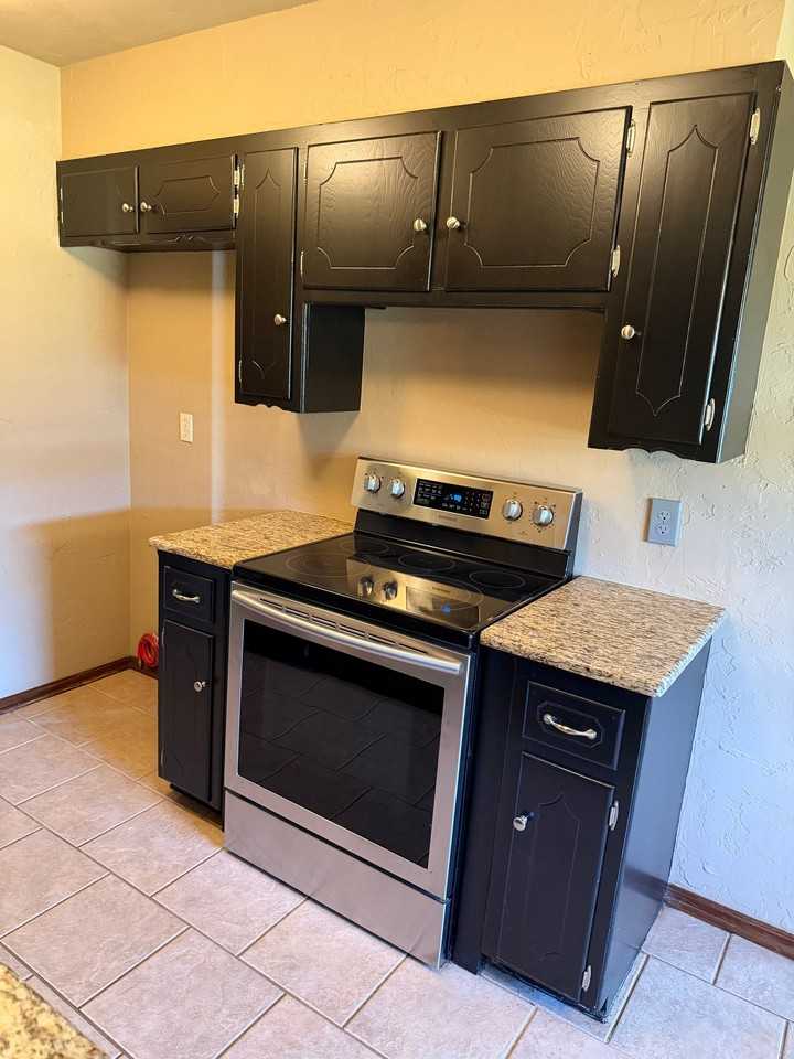 1509 W London St - Photo 3 of 8