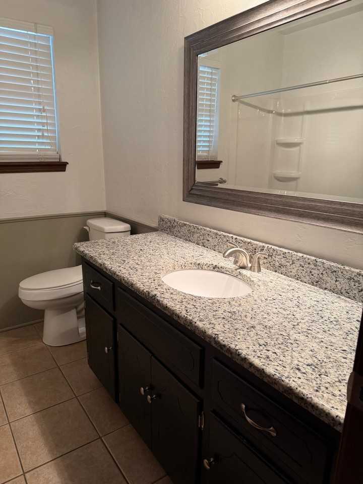 1509 W London St - Photo 5 of 8